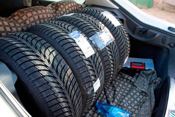 Можно ли ездить зимой на всесезонной резине? Комфорт или безопасность? Что ты выберешь? Можно ли ездить зимой на всесезонной резине? Комфорт или безопасность? Что ты выберешь?