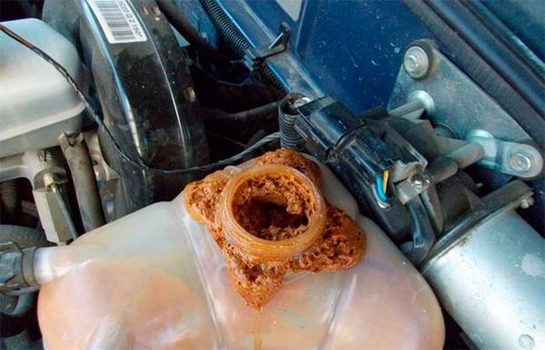 Можно смешивать антифриз разных цветов