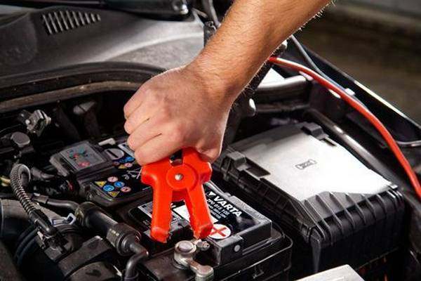 Нормальное напряжение автомобильного аккумулятора Какое оно?