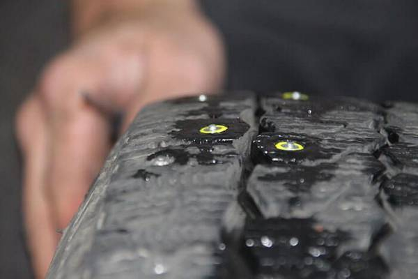 Перешиповка зимних шин своими руками Перешиповка зимних шин своими руками