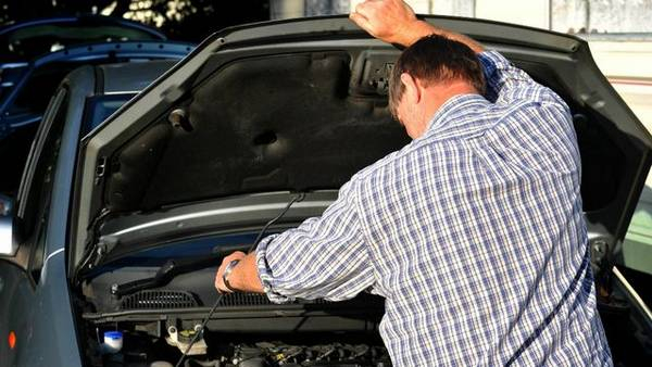 Почему свистит двигатель при пуске