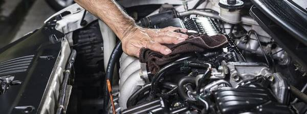 Правильная мойка двигателя автомобиля своими руками Правильная мойка двигателя автомобиля своими руками