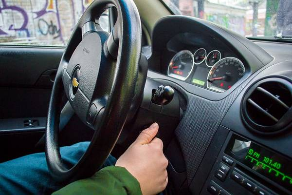 Причины падения оборотов двигателя на холостом ходу Причины падения оборотов двигателя на холостом ходу