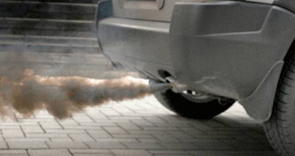 Причины появления черного дыма из трубы глушителя дизеля Причины появления черного дыма из трубы глушителя дизеля