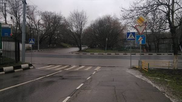 Проезд нерегулируемых перекрестков правила хорошего тона и безопасности Проезд нерегулируемых перекрестков правила хорошего тона и безопасности