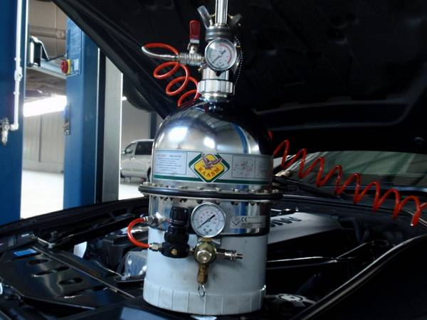 Проверка и замена тормозной жидкости своими руками