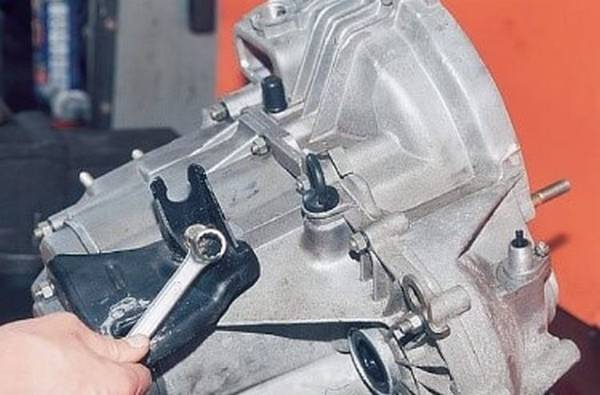 Ремонт коробок передач автомобилей ВАЗ