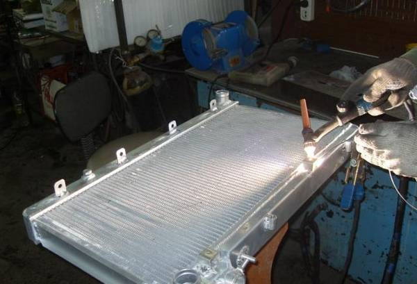 Ремонт радиаторов кондиционера автомобилей справляемся сами Ремонт радиаторов кондиционера автомобилей справляемся сами