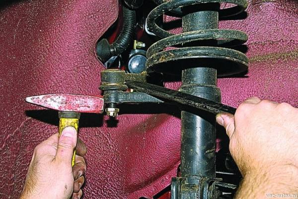 Ремонт стоек амортизаторов своими руками