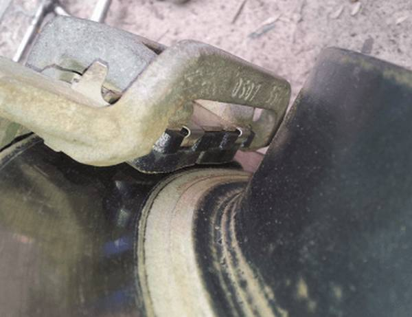 Самостоятельная замена тормозных колодок Nissan Qashqai