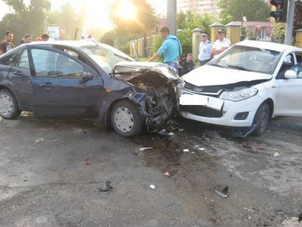 Сигналы светофора и регулировщика ориентируемся без ошибок Сигналы светофора и регулировщика ориентируемся без ошибок