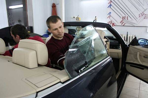 Снимаем тонировку своими руками