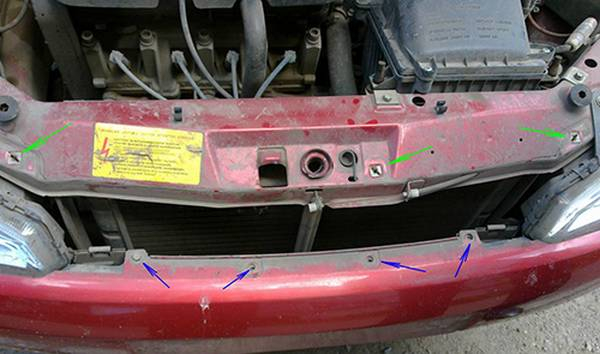 Снятие и замена бамперов на автомобилях Лада Калина своими руками Снятие и замена бамперов на автомобилях Лада Калина своими руками