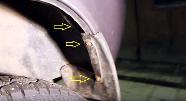 Снятие и замена бамперов на автомобилях Лада Калина своими руками Снятие и замена бамперов на автомобилях Лада Калина своими руками