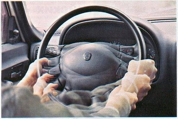 Вибрация руля автомобиля: основные причины и способы их устранения Вибрация руля автомобиля: основные причины и способы их устранения