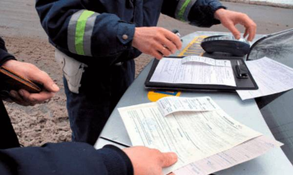 Закончился срок действия водительских прав: что делать?