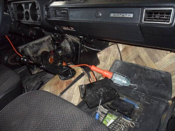 Замена радиатора печки на ВАЗ 2107 Как и что делать нужно делать Замена радиатора печки на ВАЗ 2107 Как и что делать нужно делать