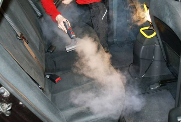 Запах в салоне автомобиля  распознаем и устраняем