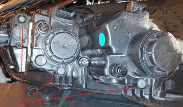 Запотевание фар как бороться с этим явлением Запотевание фар как бороться с этим явлением