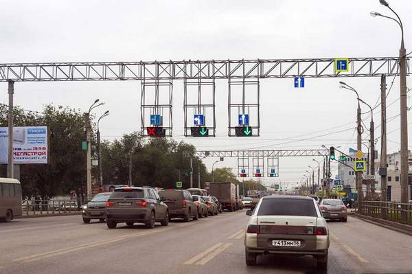 Знак «Реверсивное движение»  малоизвестный, но очень важный