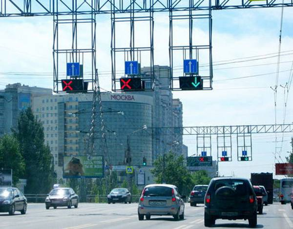 Знак «Реверсивное движение»  малоизвестный, но очень важный