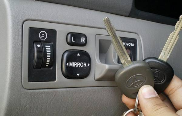 Прописываем новый ключ в память иммобилайзера авто сами Прописываем новый ключ в память иммобилайзера авто сами