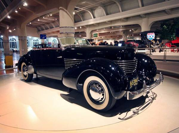 Топ-10 лучших автомобильных музеев в мире Топ-10 лучших автомобильных музеев в мире