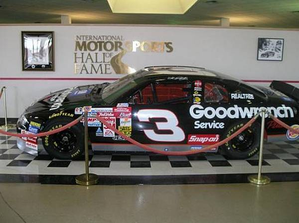 Топ-10 лучших автомобильных музеев в мире Топ-10 лучших автомобильных музеев в мире