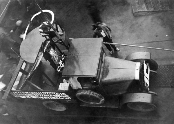 Полуторка нового тысячелетия. Грузить больше, ехать быстрей Полуторка нового тысячелетия. Грузить больше, ехать быстрей